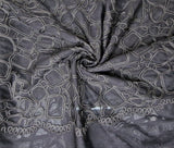 Spitze schwarz